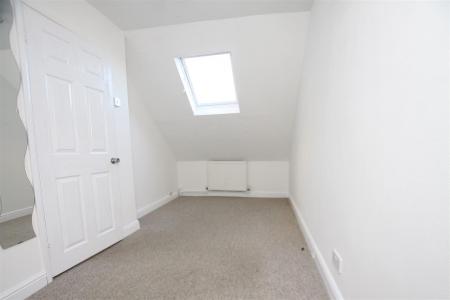 4 bedroom End of terrace house for sale in Slades Farm Road, Bournemouth