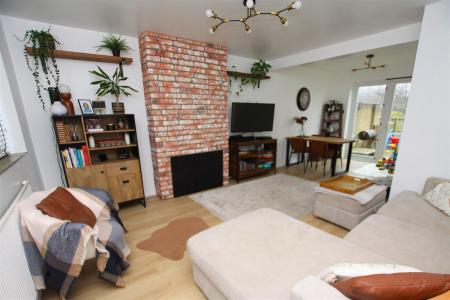 3 bedroom Semi-detached house for sale in Hudson Close, Poole