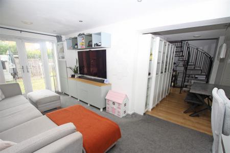 4 bedroom Semi-detached house for sale in Plantagenet Crescent, Bournemouth