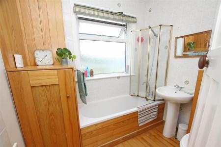 3 bedroom Detached house for sale in Redbreast Road, Bournemouth