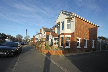 4 bedroom Detached house for sale in Beswick Avenue, Bournemouth