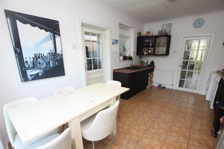 4 bedroom Detached house for sale in Beswick Avenue, Bournemouth