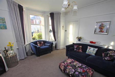 4 bedroom Detached house for sale in Beswick Avenue, Bournemouth