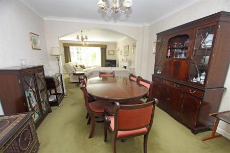 4 bedroom Detached house for sale in Georgian Way, Bournemouth