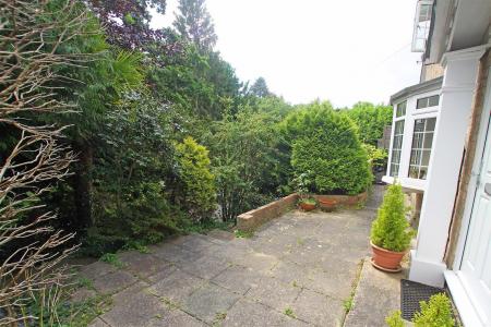 4 bedroom Detached house for sale in Georgian Way, Bournemouth