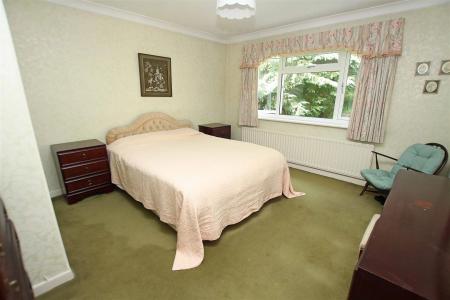 4 bedroom Detached house for sale in Georgian Way, Bournemouth