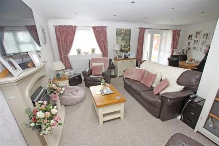 4 bedroom Semi-detached house for sale in Gunville Crescent, Bournemouth