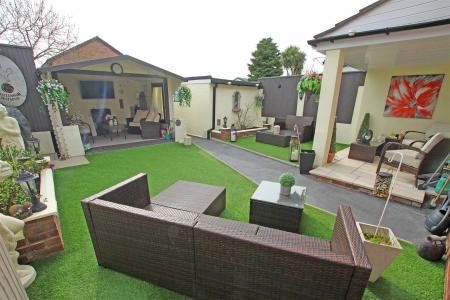 4 bedroom Semi-detached house for sale in Gunville Crescent, Bournemouth