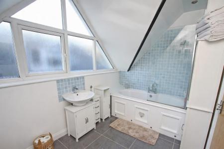 4 bedroom Detached house for sale in Minterne Road, Bournemouth