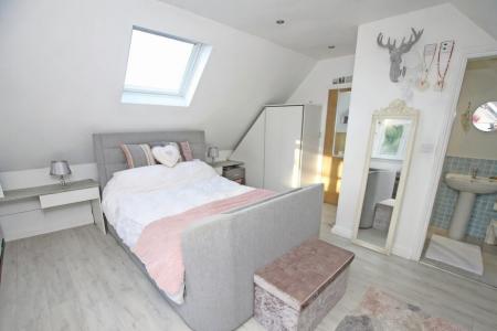 4 bedroom Detached house for sale in Minterne Road, Bournemouth