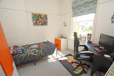 4 bedroom Detached house for sale in Iddesleigh Road, Bournemouth