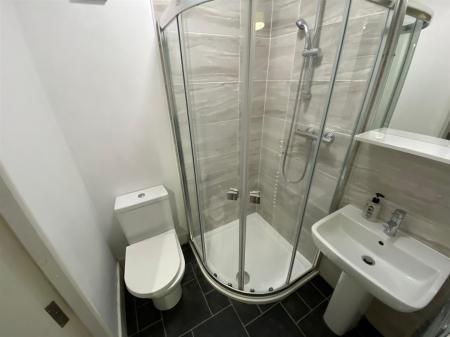 1 bedroom House share to let in Alexandra Road, Poole