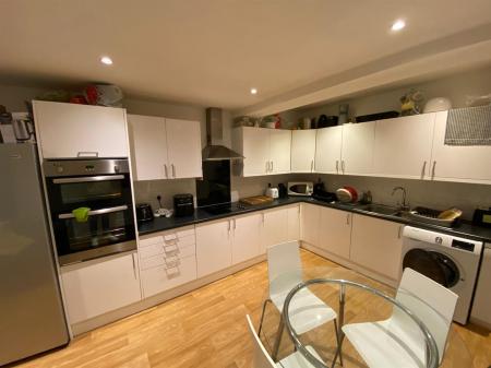 1 bedroom House share to let in Alexandra Road, Poole