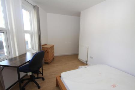 1 bedroom House share to let in Charminster Road, Bournemouth