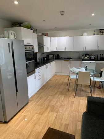 1 bedroom House share to let in Alexandra Road, Poole