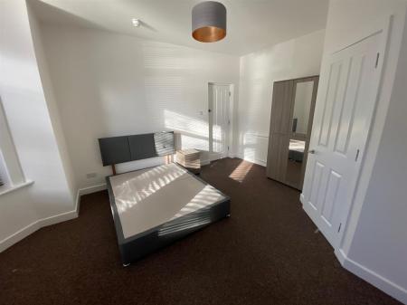 1 bedroom House share to let in Alexandra Road, Poole