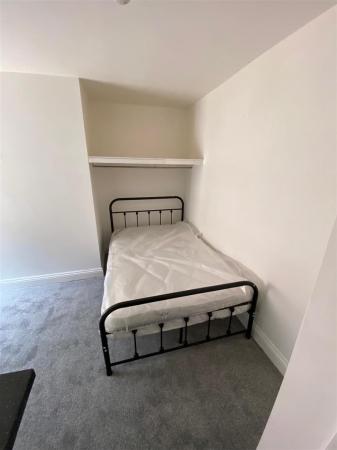 1 bedroom Studio flat to let in Ashley Road, Parkstone, Poole