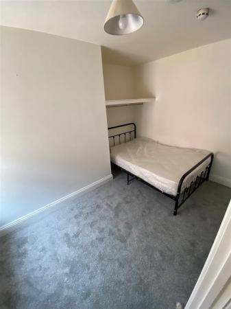 1 bedroom Studio flat to let in Ashley Road, Parkstone, Poole