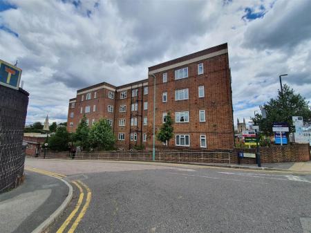 0 bedroom Studio flat to let in Terrace Road, Bournemouth