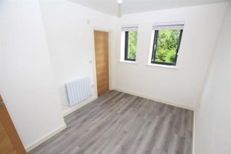1 bedroom Flat to let in Charminster Road, Bournemouth