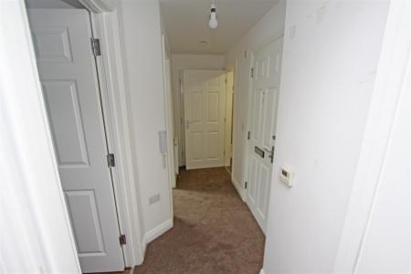 1 bedroom Flat to let in 1-3 Avon Close, Bournemouth