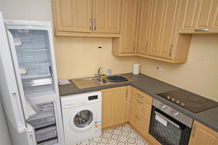 1 bedroom Flat to let in Frances Road, Bournemouth
