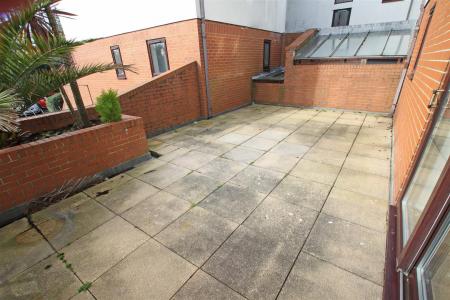 1 bedroom Flat to let in 13 - 15 Wellington Road, Bournemouth