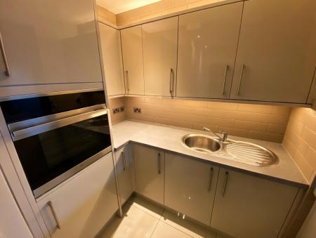 1 bedroom Flat to let in Christchurch Road, Boscombe, Bournemouth