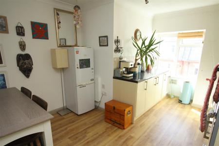 1 bedroom Flat to let in Durley Gardens, Bournemouth