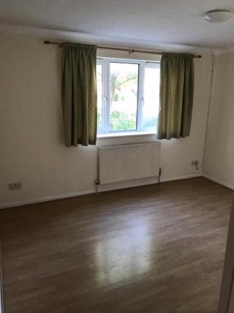 2 bedroom Flat to let in Wellington Road, Bournemouth