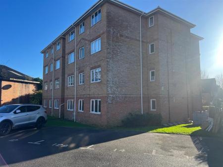 2 bedroom Property to let in Northcote Road, Bournemouth