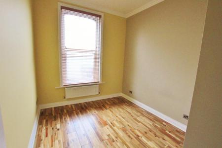 2 bedroom Flat to let in Christchurch Road, Boscombe, Bournemouth