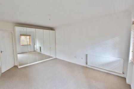 2 bedroom Flat to let in Christchurch Road, Bournemouth