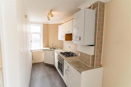 3 bedroom Flat to let in Bennett Road, Bournemouth