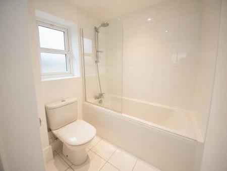 2 bedroom Flat to let in Southwood Avenue, Bournemouth, Bournemouth