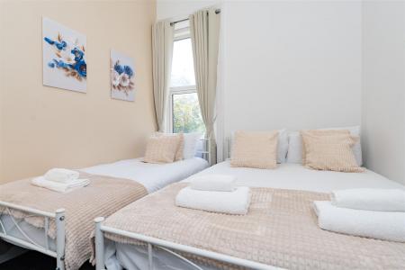 2 bedroom Flat to let in Surrey Road, Bournemouth