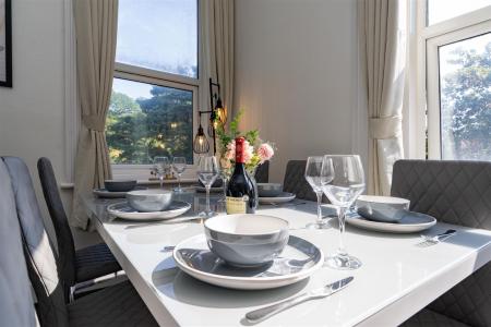 2 bedroom Flat to let in Surrey Road, Bournemouth