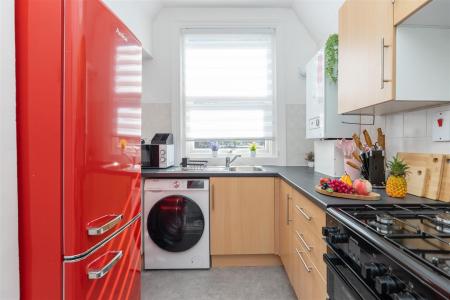 2 bedroom Flat to let in Surrey Road, Bournemouth