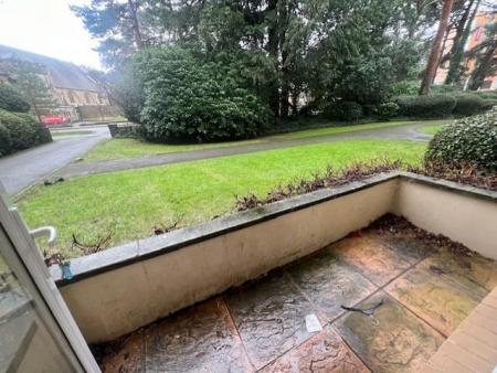2 bedroom Flat to let in Manor Road, Bournemouth