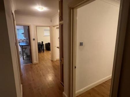 2 bedroom Flat to let in Manor Road, Bournemouth