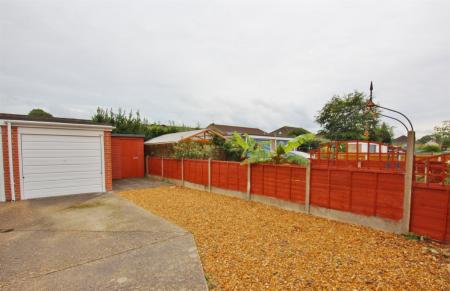 2 bedroom Maisonette to let in Broadway Lane, Bournemouth