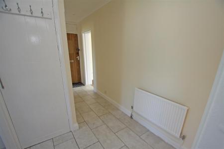 2 bedroom Flat to let in Wimborne Road, Bournemouth