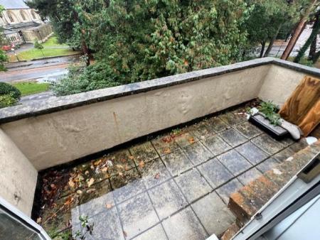 2 bedroom Flat to let in Manor Road, Bournemouth