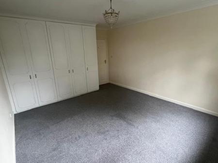 2 bedroom Flat to let in Manor Road, Bournemouth
