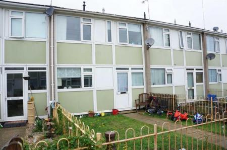 3 bedroom Terraced House to let in Upton Heath Estate, Upton, Poole