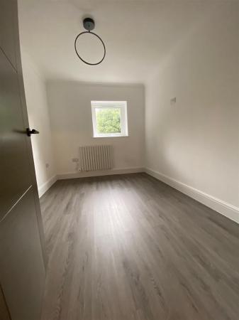 2 bedroom Flat to let in Wimborne Road, Bournemouth