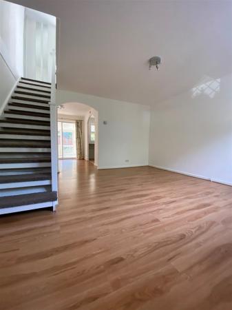 3 bedroom Semi-detached house to let in Knowlton Gardens, Bournemouth