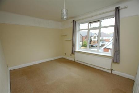 2 bedroom Flat to let in Castle Lane East, Bournemouth