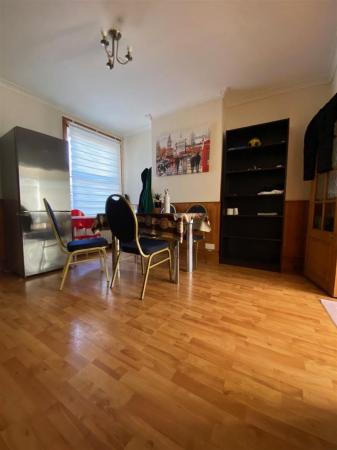 3 bedroom Terraced House to let in Spring Road, Springbourne, Bournemouth
