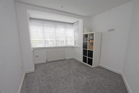 2 bedroom Detached house to let in West Way, Bournemouth